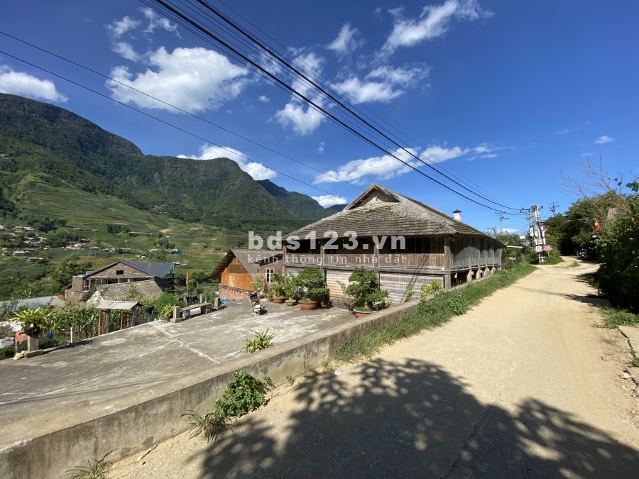 Bán cắt lỗ homestay Tả Van Sâp do ảnh hưởng dịch, pháp lí đầy đủ sổ đỏ thổ cư bàn giao ngay