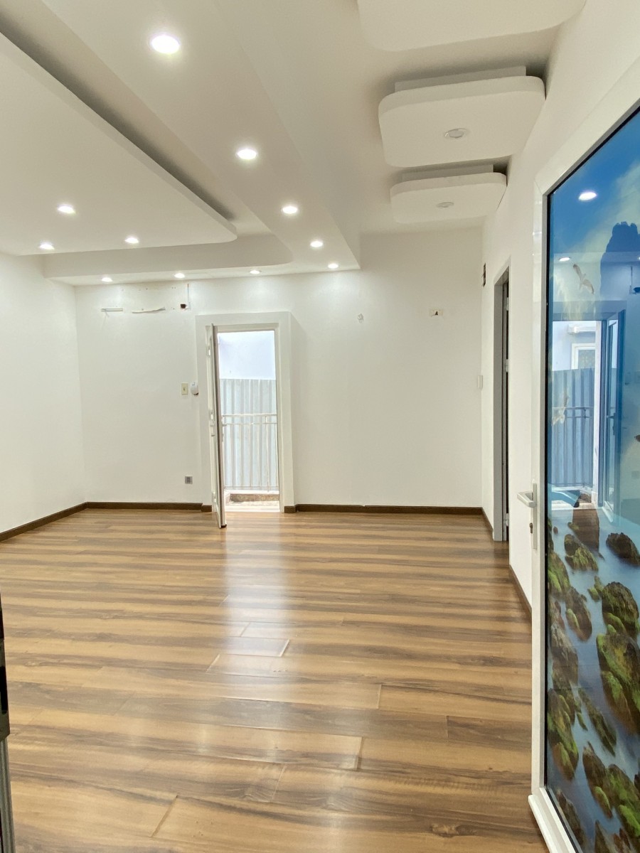 Biệt thự cao cấp 1 trệt 2 lầu có sân thượng, đã có sổ hồng riêng, liên hệ xem nhà 0986139036