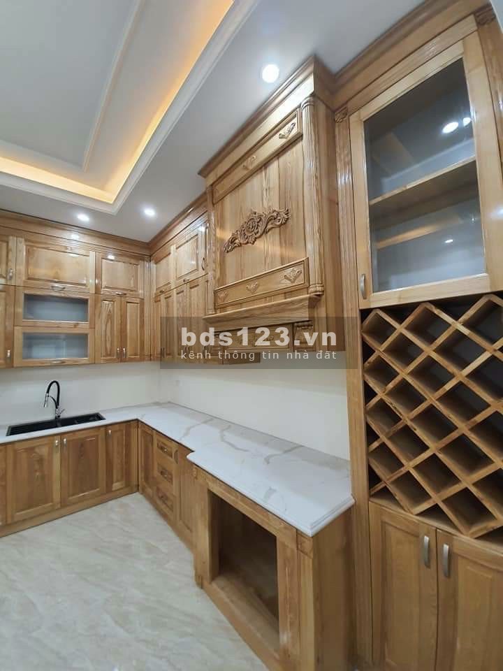 Bán nhà Trung Kính, Quận Cầu Giấy ngõ to thông kinh doanh dt 57m2 4 tầng bán nhỉnh 6 tỷ