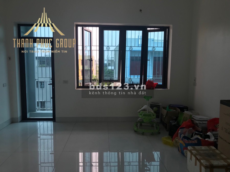 Bán nhà 3 tầng phố Bích Sơn Bích Đào, diện tích sử dụng 75m2, giá tốt, bàn giao vào ở ngay