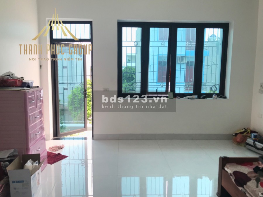 Bán nhà 3 tầng phố Bích Sơn Bích Đào, diện tích sử dụng 75m2, giá tốt, bàn giao vào ở ngay
