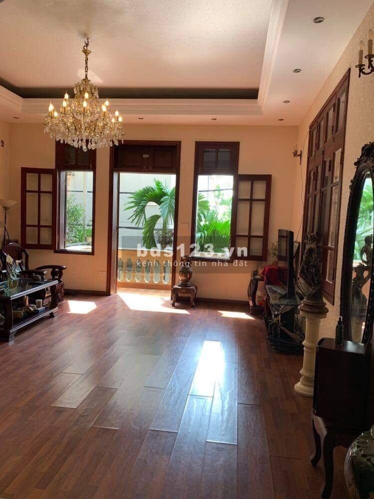 Bán nhà biệt thự phố Nhật Chiêu diện tích 118m2 x 4 tầng giá bán 24.3 tỷ view Hồ Tây