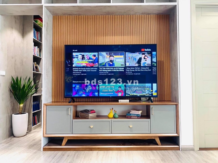 Tuyệt sắc giai nhân, hiếm nhà Nguyễn Văn Cừ, 5 tầng, ô tô tránh, giá yêu thương, nhỉnh 4.5