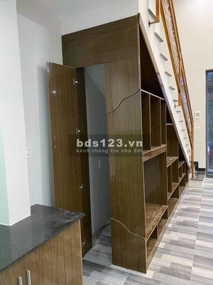 Nhà cực đẹp đường Mạc Đĩnh Chi diện tích 133m2, sổ hồng riêng, khu dân cư đông đúc