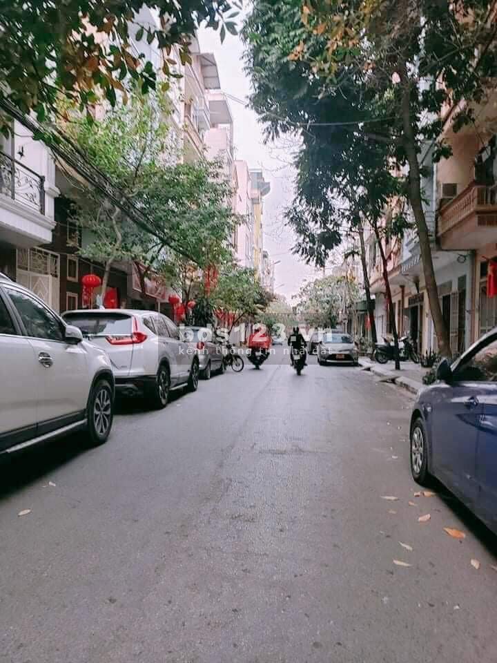 Bán nhà liền kề khu đô thị Mỗ Lao - gần hồ hàng xóm làng Việt Kiều Châu Âu, giá 13 tỷ