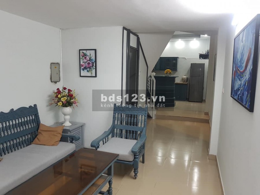 Bán gấp nhà nguyên căn Tư Đình hiếm rẻ mới, ô tô đỗ cửa, diện tích 45m2, 5 tầng, giá 3.7 tỷ