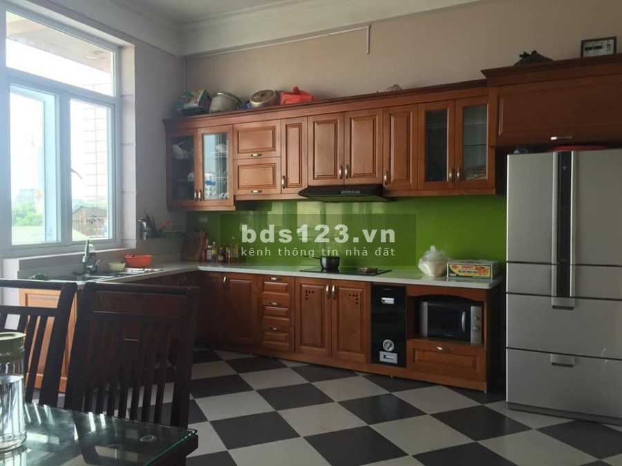Nhà đẹp phố Trích Sài gara thang máy 80m2 x 6 tầng kinh doanh tốt sổ đỏ chính chủ giá 12 tỷ