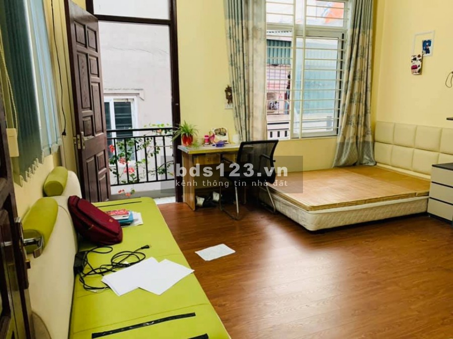 Bán nhà Nguyễn Văn Lộc ngõ rộng diện tích 68m2 đúc kiên cố 4 tầng giá chỉ 4 tỷ