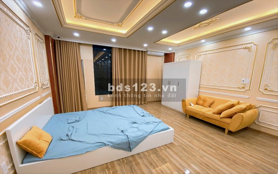 Bán nhà Đống Đa, phố Pháo Đài Láng vỉa hè, ô tô, kinh doanh dt 70m2 4 tầng mt 5m giá 15 tỷ