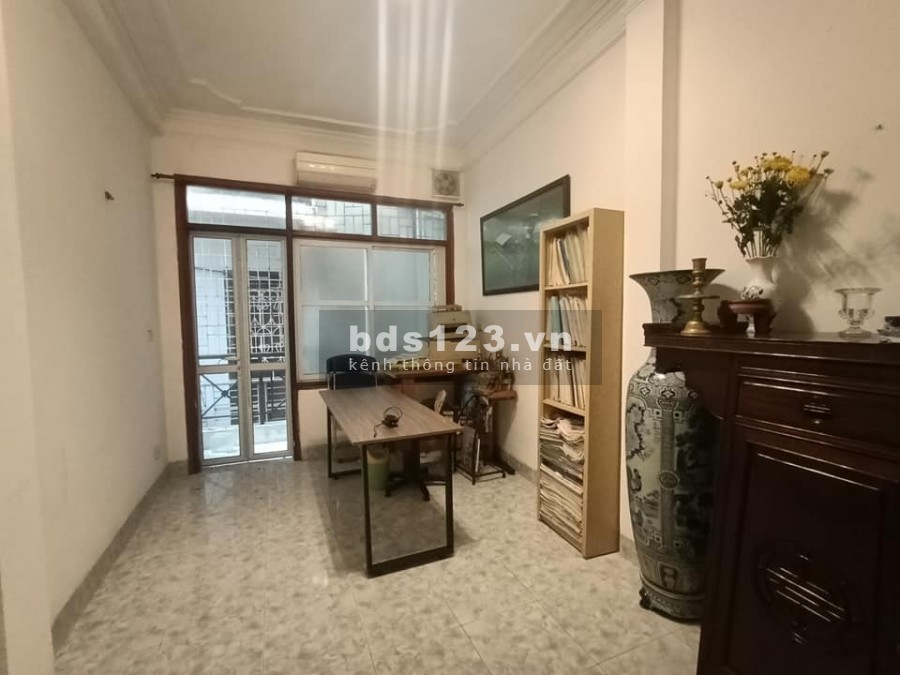 Bán gấp nhà phố Lê Hồng Phong Quận Ba Đình diện tích sử dụng 46m2 4 tầng giá 6,99 tỷ