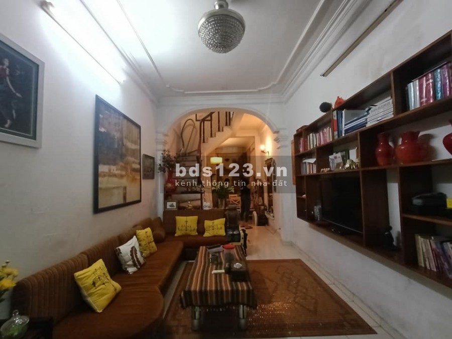 Bán gấp nhà phố Lê Hồng Phong Quận Ba Đình diện tích sử dụng 46m2 4 tầng giá 6,99 tỷ