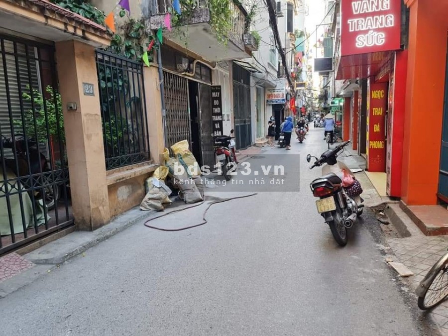 Bán Nhà Đống Đa ngõ thông kinh doanh ô tô qua giá chỉ hơn 5 tỷ, sổ đỏ chính chủ