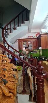Siêu Phẩm Phố Trạm Long Biên Phân Lô Ô tô tránh Kinh doanh Dòng tiền 35m2 chỉ hơn 3 tỷ.