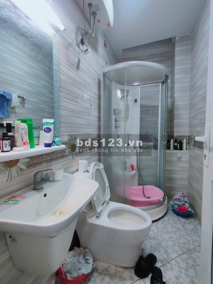 Bán nhà Hoàng Như Tiếp, gần phố ở luôn. 40m, 5tầng, 3.5 tỷ. 0981524645