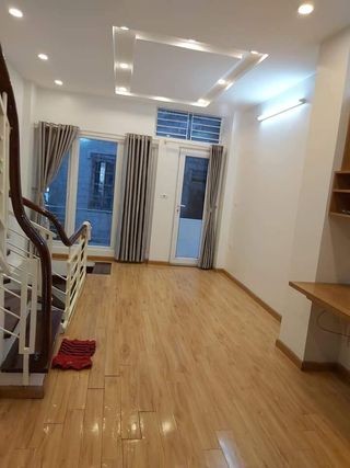 Bán nhà mặt phố Quận Cầu Giấy dt 90m2, 6 tầng giá chỉ 12.5 tỷ, kinh doanh tốt, lh 0987862680.