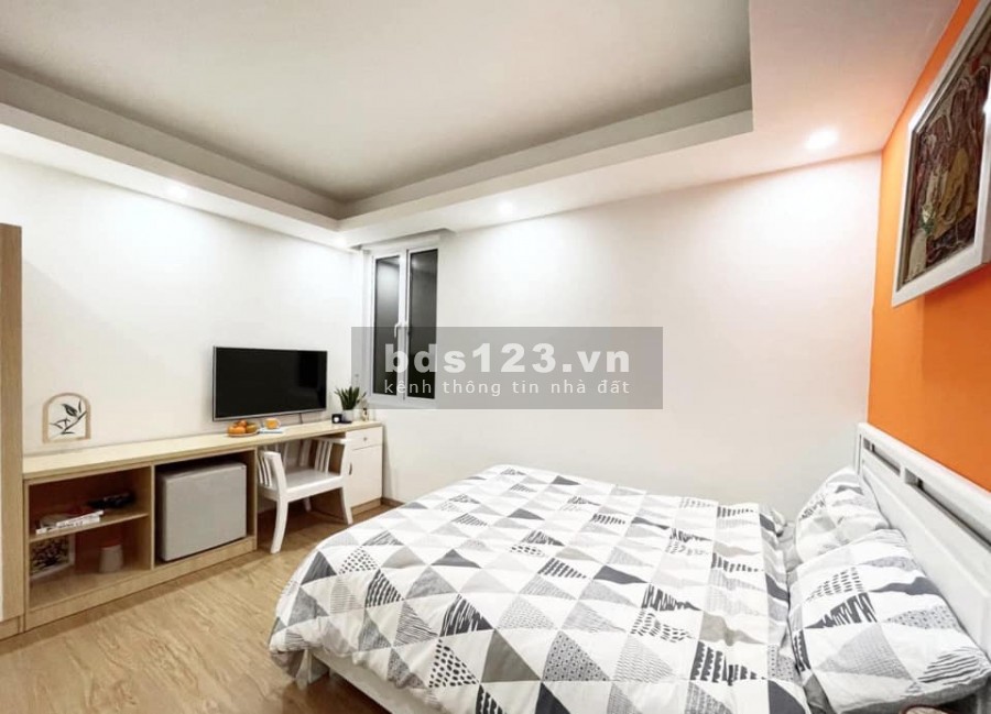 Tòa Căn Hộ dịch vụ Apartment Đình Thôn ô tô tránh 37 căn full Đồ dt 142m2 giá 32.5 tỷ