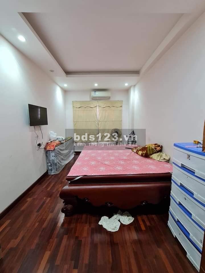 Bán nhà Phố Bồ Đề,Cực Đẹp,Ôtô Vào Nhà,Có Gara,Nội thật Sịn Sò,63m²X5T,MT 6m,Ở Ngay