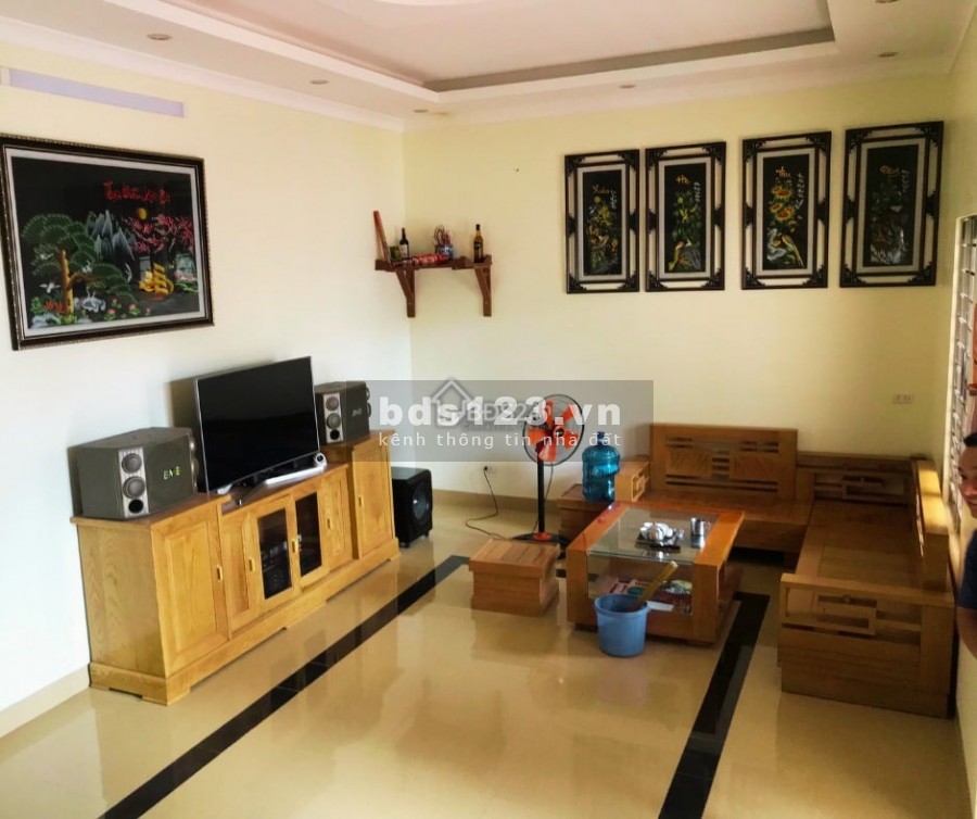 Bán nhà 6 tầng lô góc ngõ thông nhà đẹp ở ngay, chủ tặng lại toàn bộ nội thất, giá 3.75 tỷ