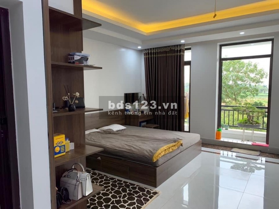 Cho thuê nhà đẹp tại thành phố Vĩnh Yên, Vĩnh Phúc. lh: 0988758886, diện tích 100m2