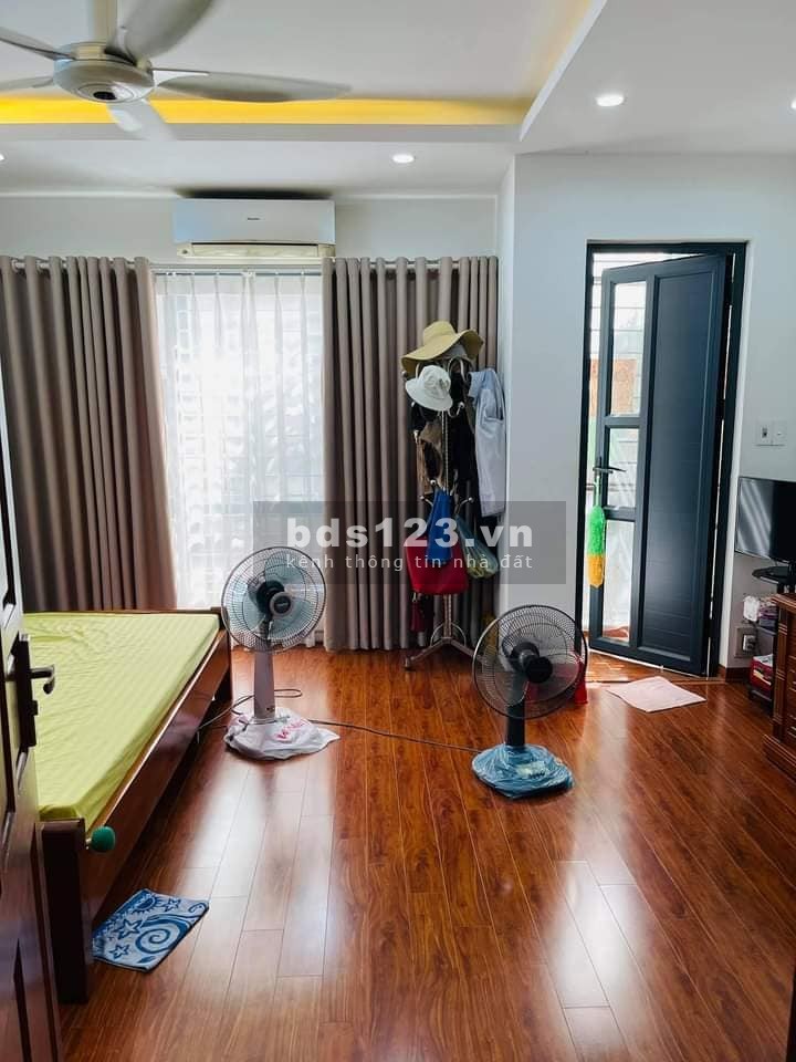 Bán nhà Trường Chinh, 2.8 tỷ, 33m2, 5 tầng