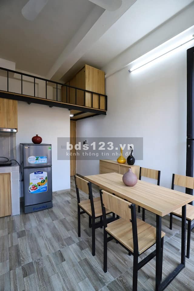 Nhà đẹp Cầu Giấy, 133m2 9 tầng, thang máy, 43 phòng dòng tiền gần 3 tỷ/năm chỉ 28 tỷ 5