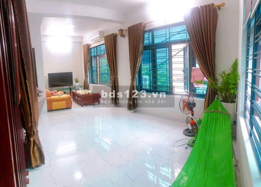 Cạnh kđt Văn Phú, căn góc ô tô kinh doanh đường thông, dt 40m2, 5 tầng, giá bán 4.9 tỷ