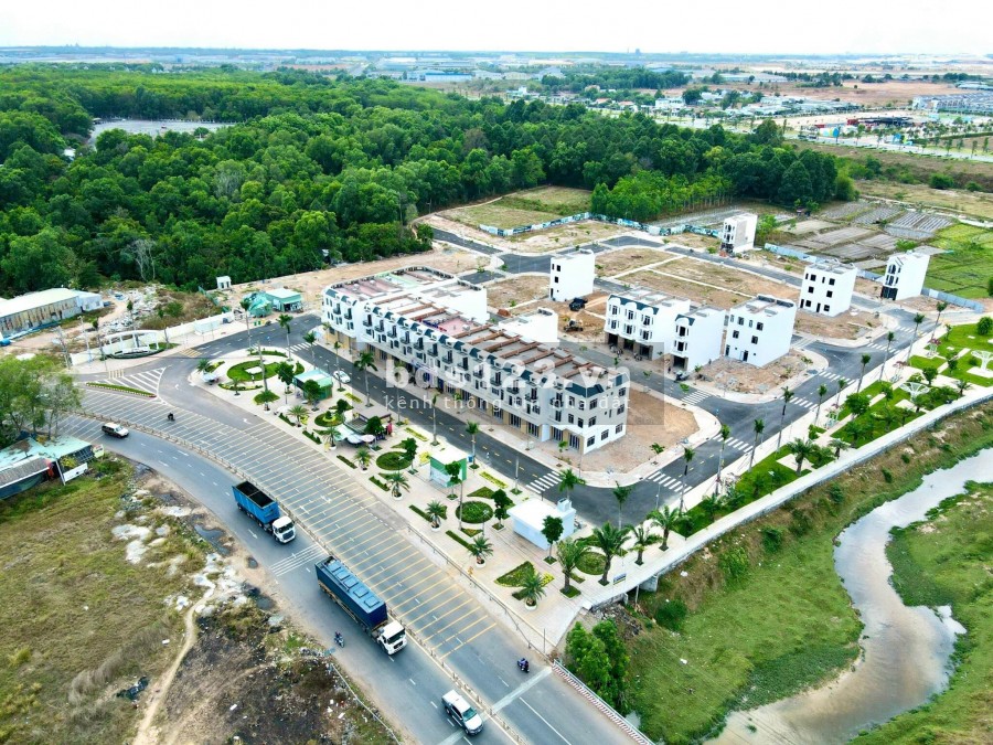 Bán căn nhà phố liền kề tại Vietsing Phú Chánh, hỗ trợ vay 100% với lãi suất 0% 24 tháng