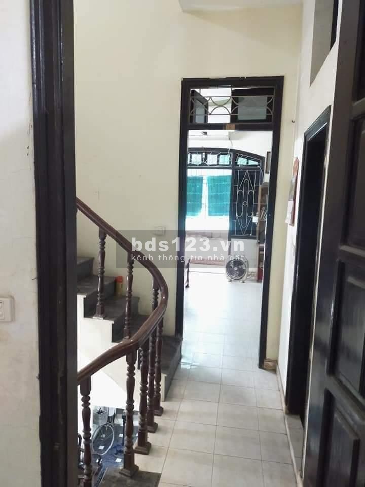 Bán nhà Cầu Bưu Tả Thanh Oai ngõ rộng ô tô vào nhà dt 50m2 4 tầng giá 2 tỷ, lh 0977462722