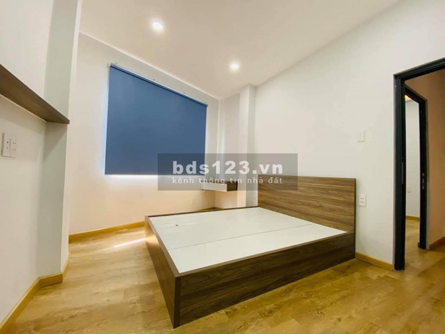 Nhà Hoàng Hoa Thám, Phú Nhuận, hẻm xe hơi, nội thất VIP, dtsd 42m2, mt 7m, giá 6.6 tỷ TL