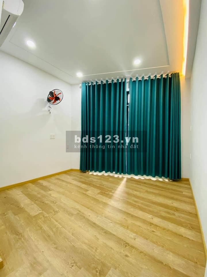 Nhà Hoàng Hoa Thám, Phú Nhuận, hẻm xe hơi, nội thất VIP, dtsd 42m2, mt 7m, giá 6.6 tỷ TL