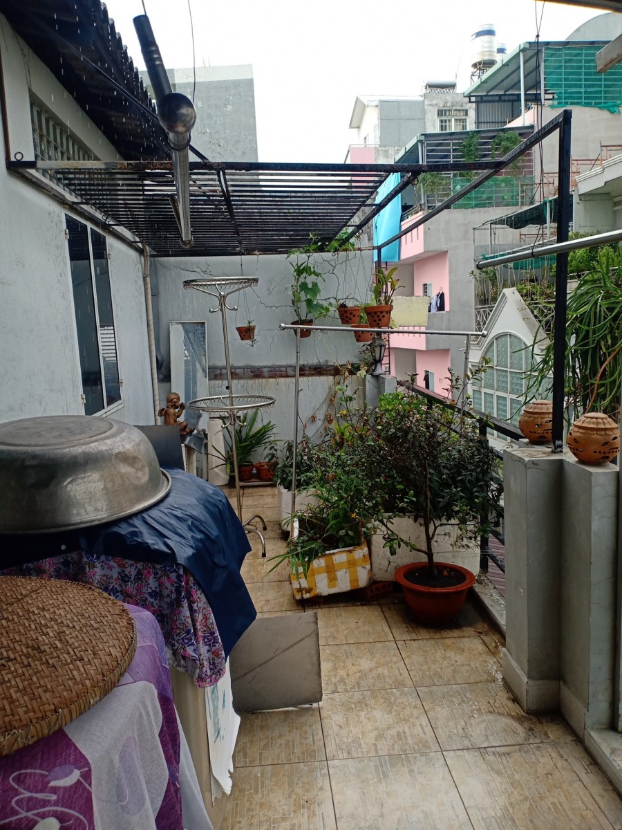 Chính chủ cần bán nhà nguyên căn hẻm xe hơi Nguyễn Xí, diện tích 49m2, 4 tầng chỉ 5.9 tỷ