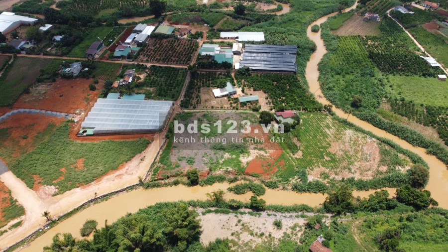 Đất nền thị trấn Nam Ban chỉ 1ty23tr sẵn diện tích 100m2 thổ cư gần Thác Voi, có sổ riêng