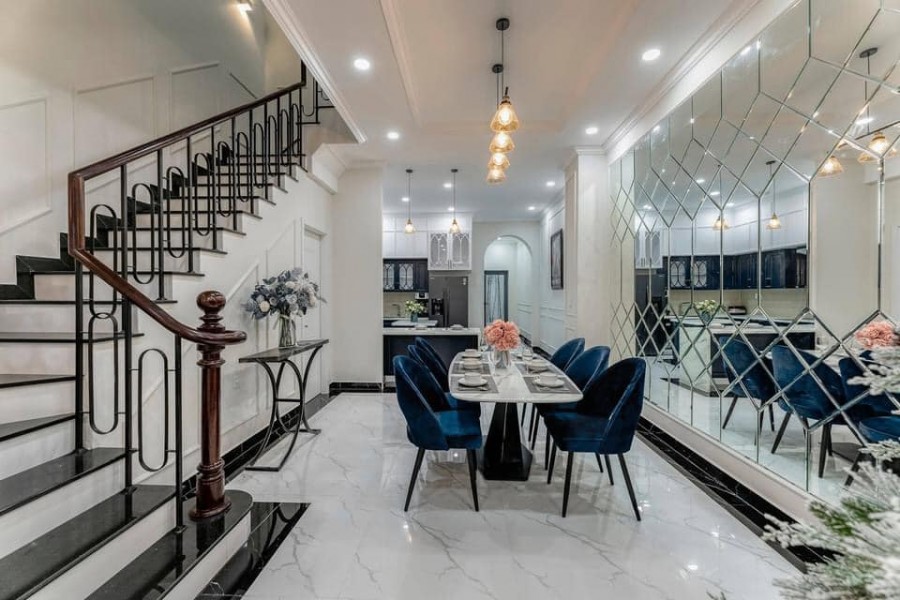 Bán nhà Nguyễn Văn Cừ vị trí đẹp mê ô tô tránh, gara kinh doanh ngõ thông dt 55m2, 5 tầng, giá 6x tỷ
