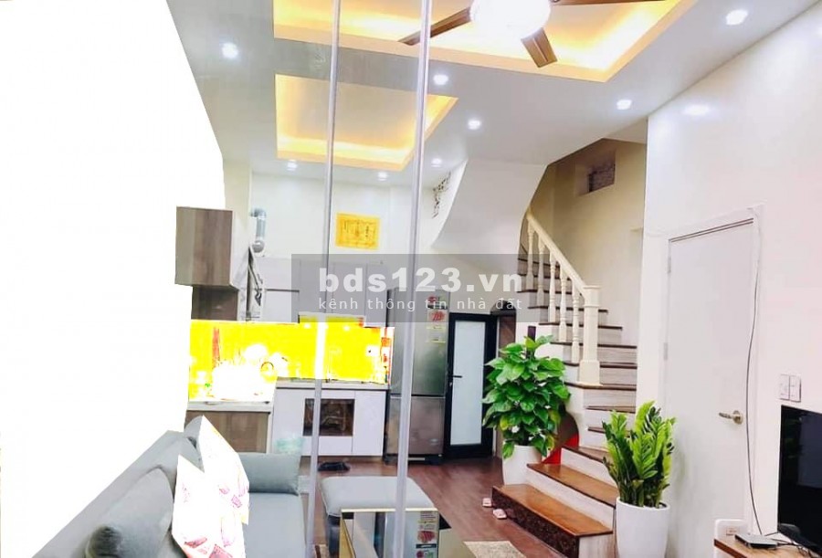 Ngã tư Phạm Hùng DT 74m x 4 tầng, MT 6m, 4 tỷ hơn có thương lượng