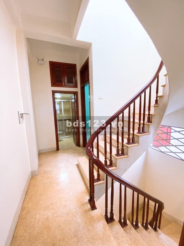 Bán nhà khu đô thị Văn Khê Hà Đông phân lô ô tô tránh view đẹp dtsd 60m2, giá 7 Tỷ
