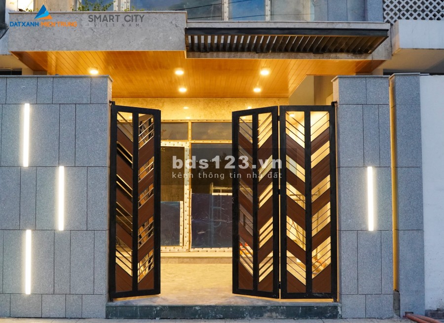 Bán nhà ven sông Hàn view pháo hoa - Đối diện bến du thuyền giá tốt nhất (không mua hối tiếc)