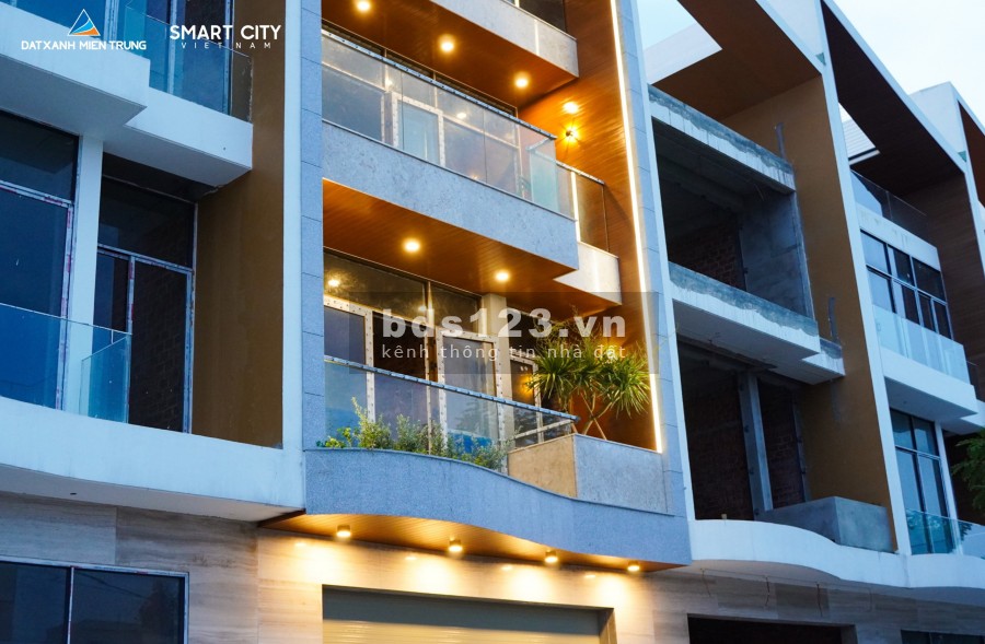 Bán nhà ven sông Hàn view pháo hoa - Đối diện bến du thuyền giá tốt nhất (không mua hối tiếc)