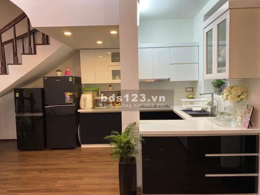 Siêu hiếm Yên Hòa Quận Cầu Giấy 3 gác tránh thoáng ngõ thông dt 75m2, 4 tầng giá chỉ 90tr/m