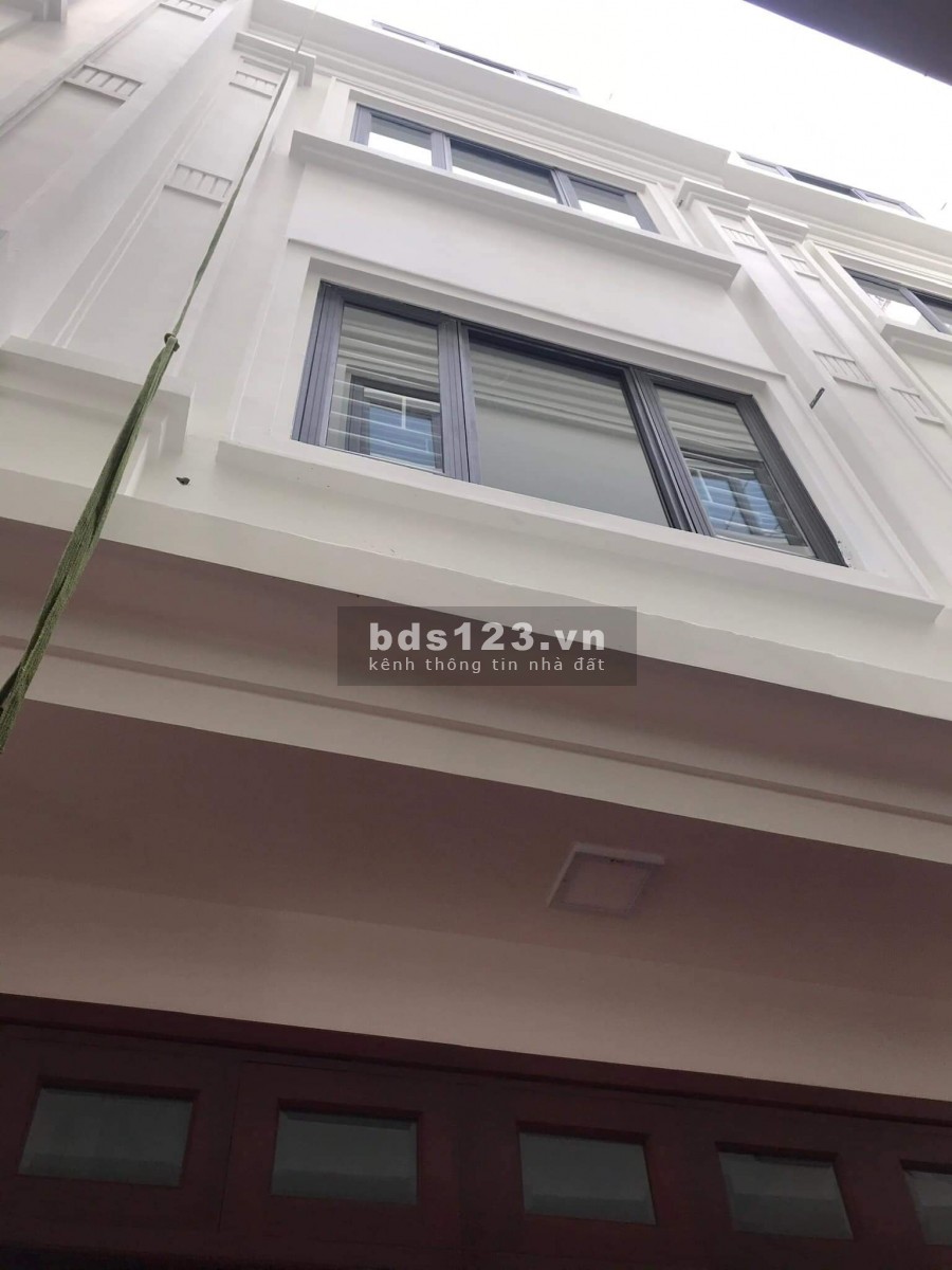 Bán nhà đẹp vào ở luôn xinh lung linh, gần phố Trương Định, dt 30m2, 5 tầng giá 2.8 tỷ