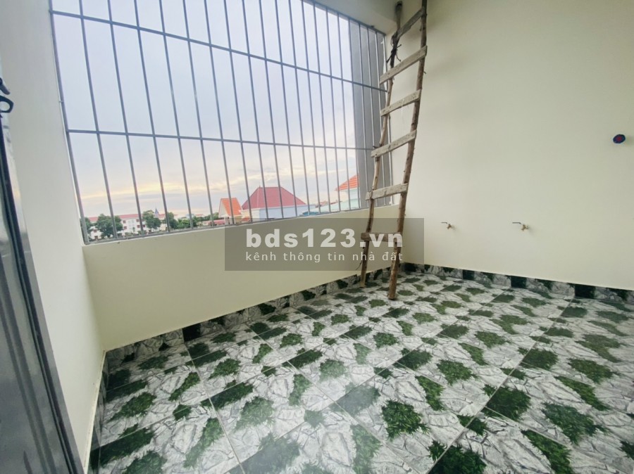 Chính chủ cần tiền bán nhà mới xây 3 tầng tại Đằng Hải, dt sử dụng 120m2, 3 ngủ, 2 vs
