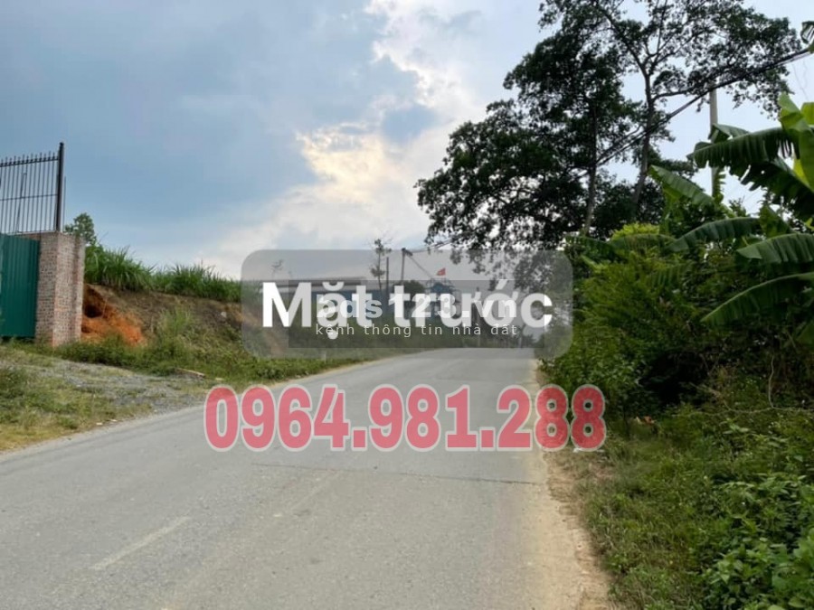 Bán gấp lô đất 2 mặt đường trục chính Bãi Dài - Đối diện Xanh Villas - Giá 9.5Tr/m2.