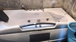 Cần bán gấp tòa nhà Phố Huế dt 405m2, 10 tầng, mt 10m, doanh thu 20 tỷ/ năm. LH 0888679111