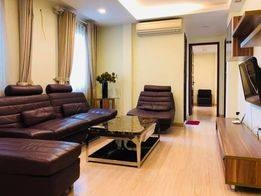 Cần bán gấp tòa nhà Phố Huế dt 405m2, 10 tầng, mt 10m, doanh thu 20 tỷ/ năm. LH 0888679111