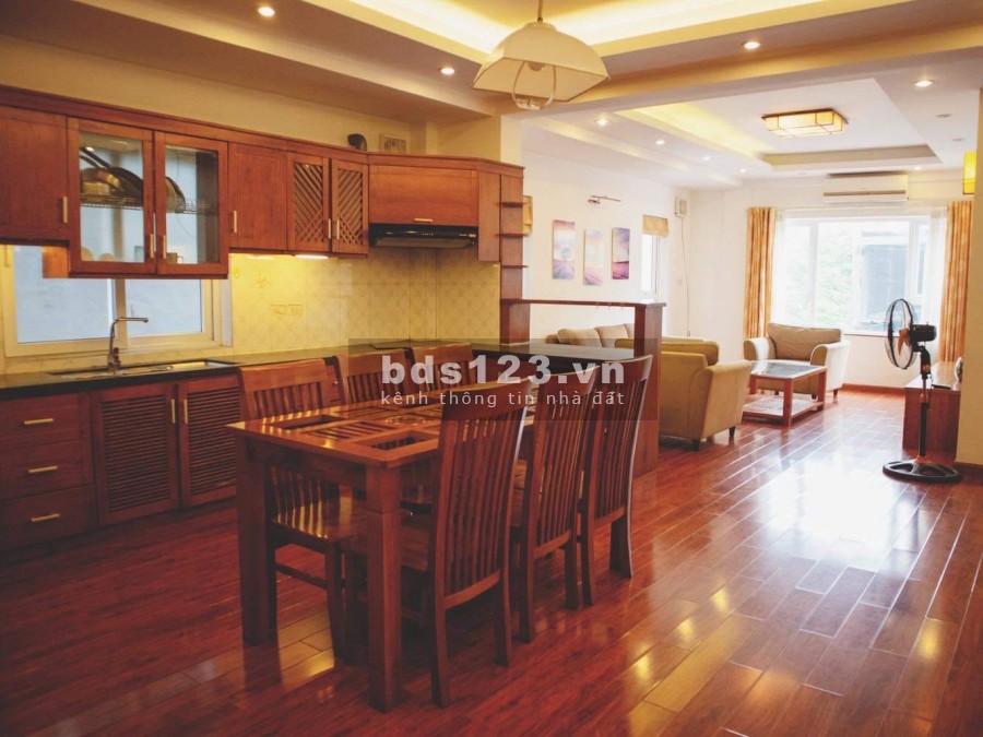 Bán nhà Trịnh Công Sơn dtsd 132m2, 8 tầng gara lô góc thang máy cho thuê 150 triệu/tháng giá 32 tỷ