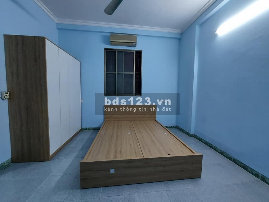 Bán gấp nhà Thanh Xuân ngõ thông, sát ô tô đỗ 4 tầng diện tích 30m2 giá bán 2.6 tỷ, lhcc