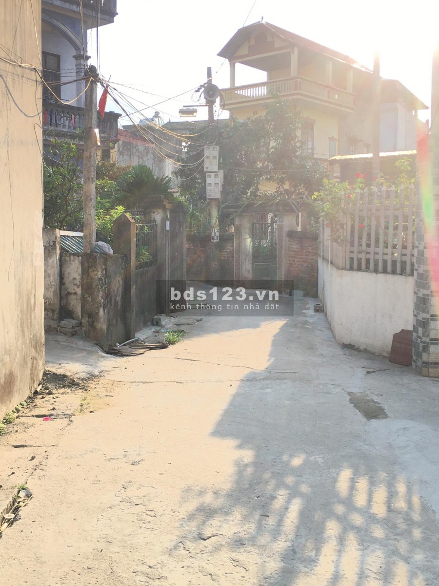 Với 1.45 tỷ có ngay mảnh đất 30m lô góc Đông Dư ngõ thông Ô tô chui, lh 0339750808