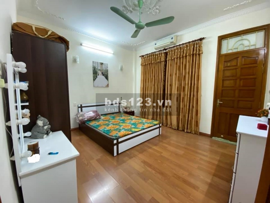 Bán nhà đẹp Văn Quán 10m ra đường ô tô tránh, dtsd 54m2, giá bán 3,75 tỷ, thương lượng