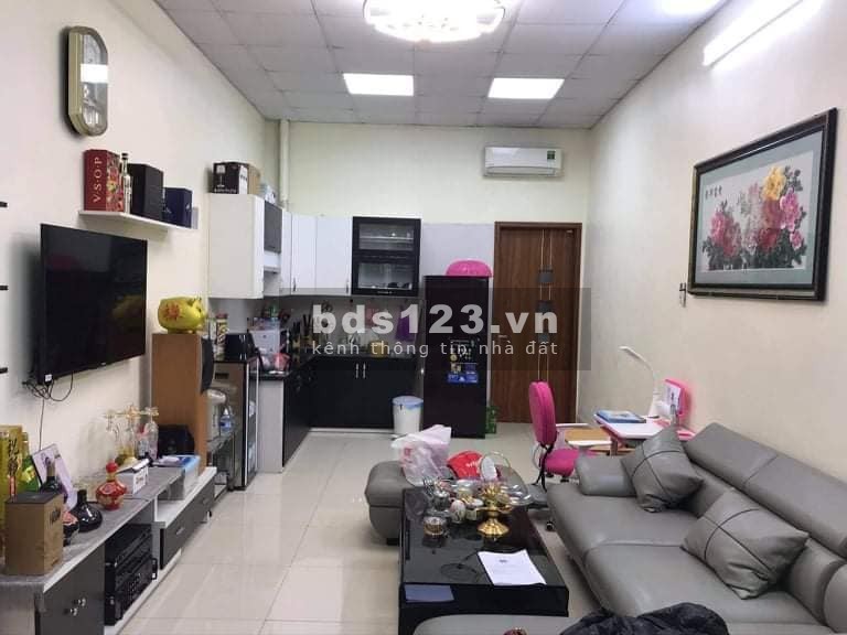 Bán nhà phố Nguyễn Khoái, Quận Hai Bà Trưng, ngõ rộng ô tô kinh doanh, giá 60 triệu/m2