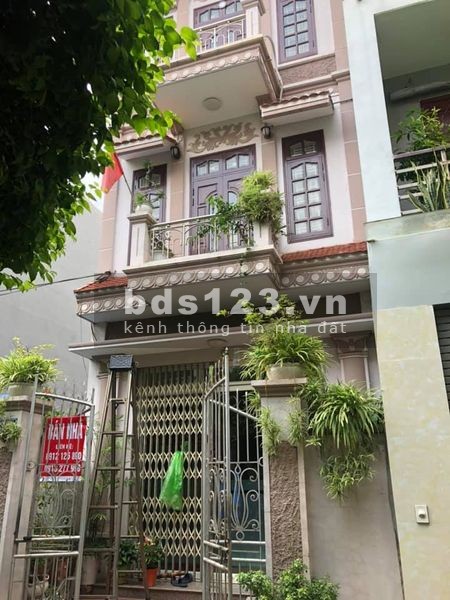 Gia đình cần bán gấp ngôi nhà 3 tầng tại Ngõ 126 đường Lê Lai thành phố Lạng Sơn