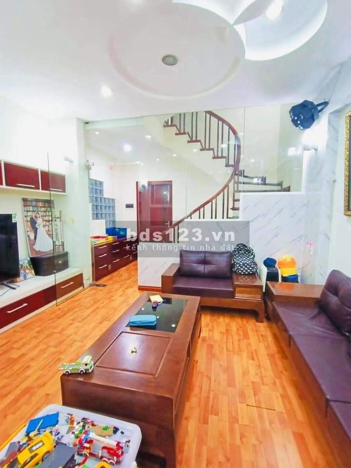 Thanh Xuân Trường Chinh - Nguyễn Ngọc Nại, 5 tầng diện tích sử dụng 55m2, ô tô, giá 6.9 tỷ